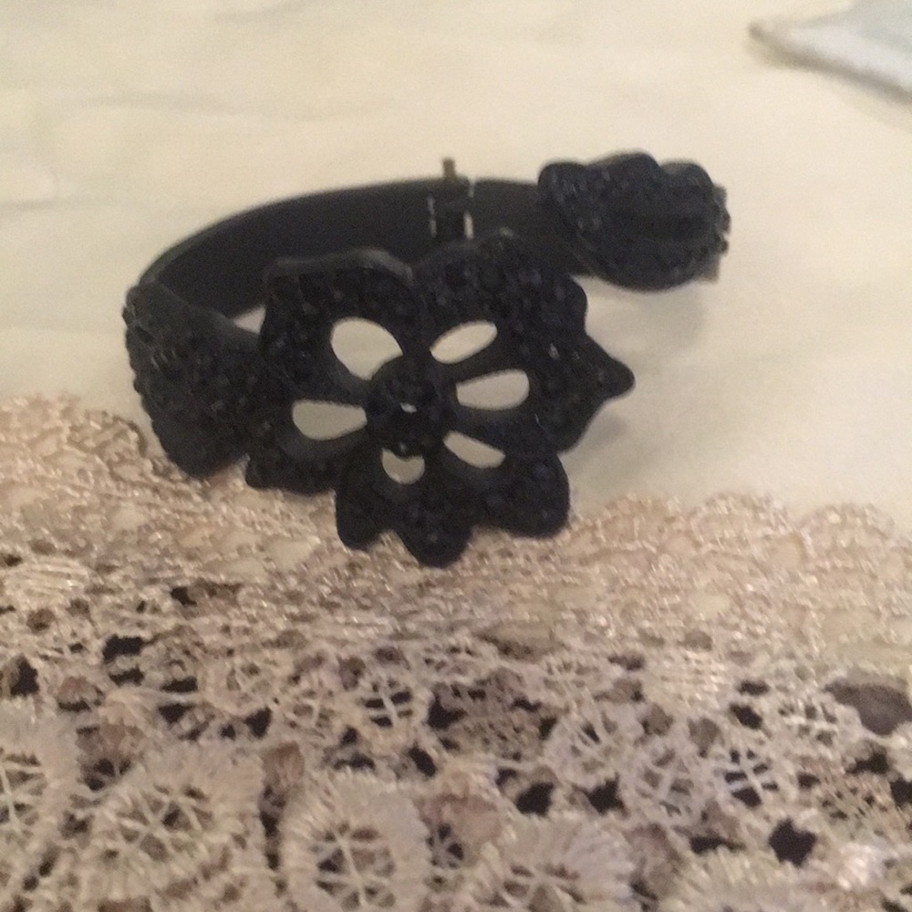Bracelet - Picture 3 of 3